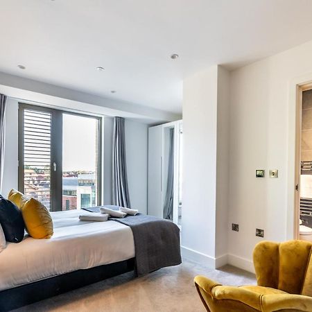 Appartamento Skyview Retreat @ Ryedale House York Esterno foto