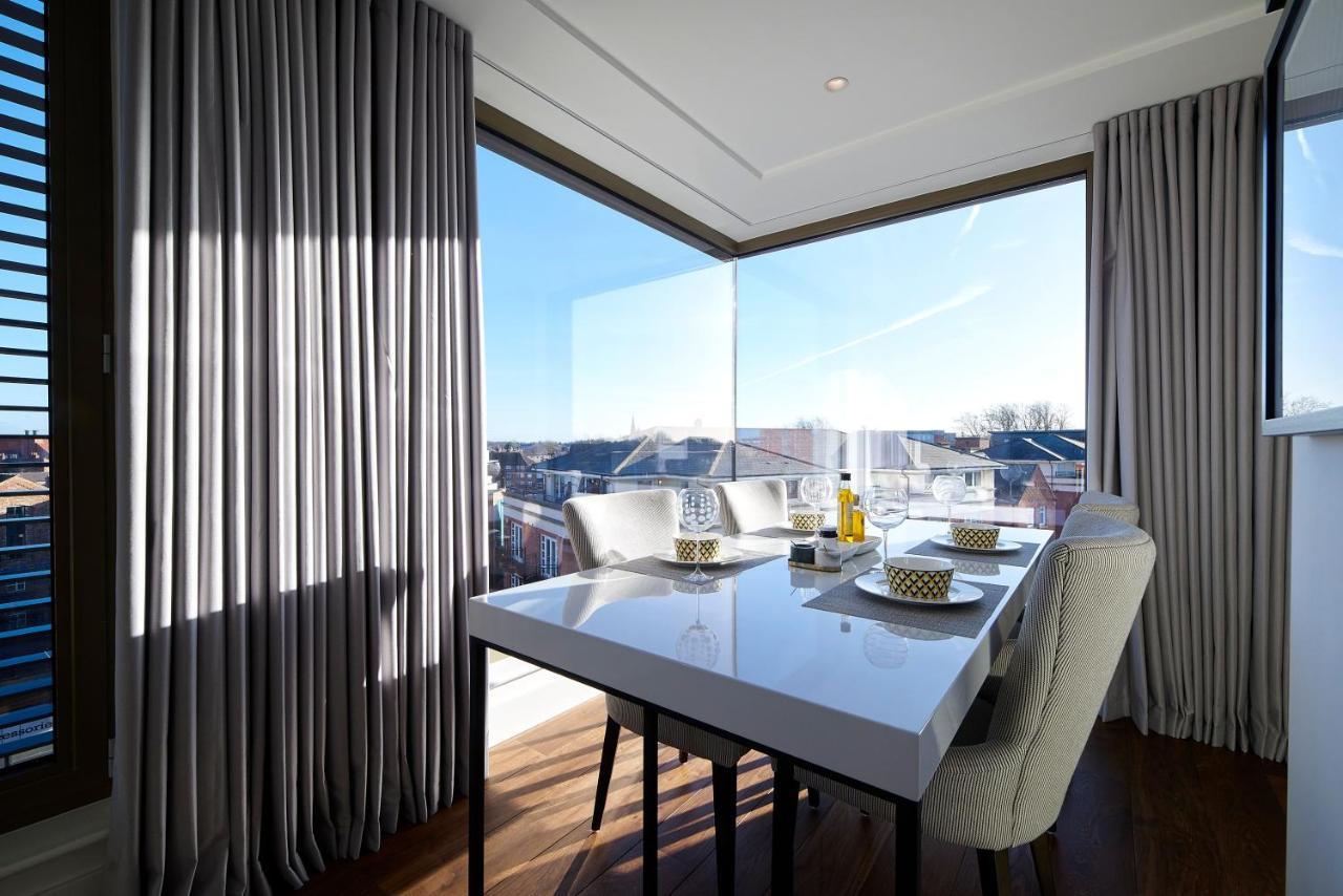 Appartamento Skyview Retreat @ Ryedale House York Esterno foto