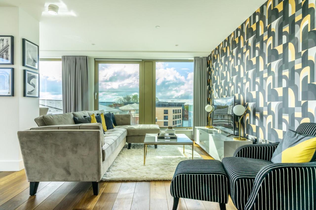 Appartamento Skyview Retreat @ Ryedale House York Esterno foto