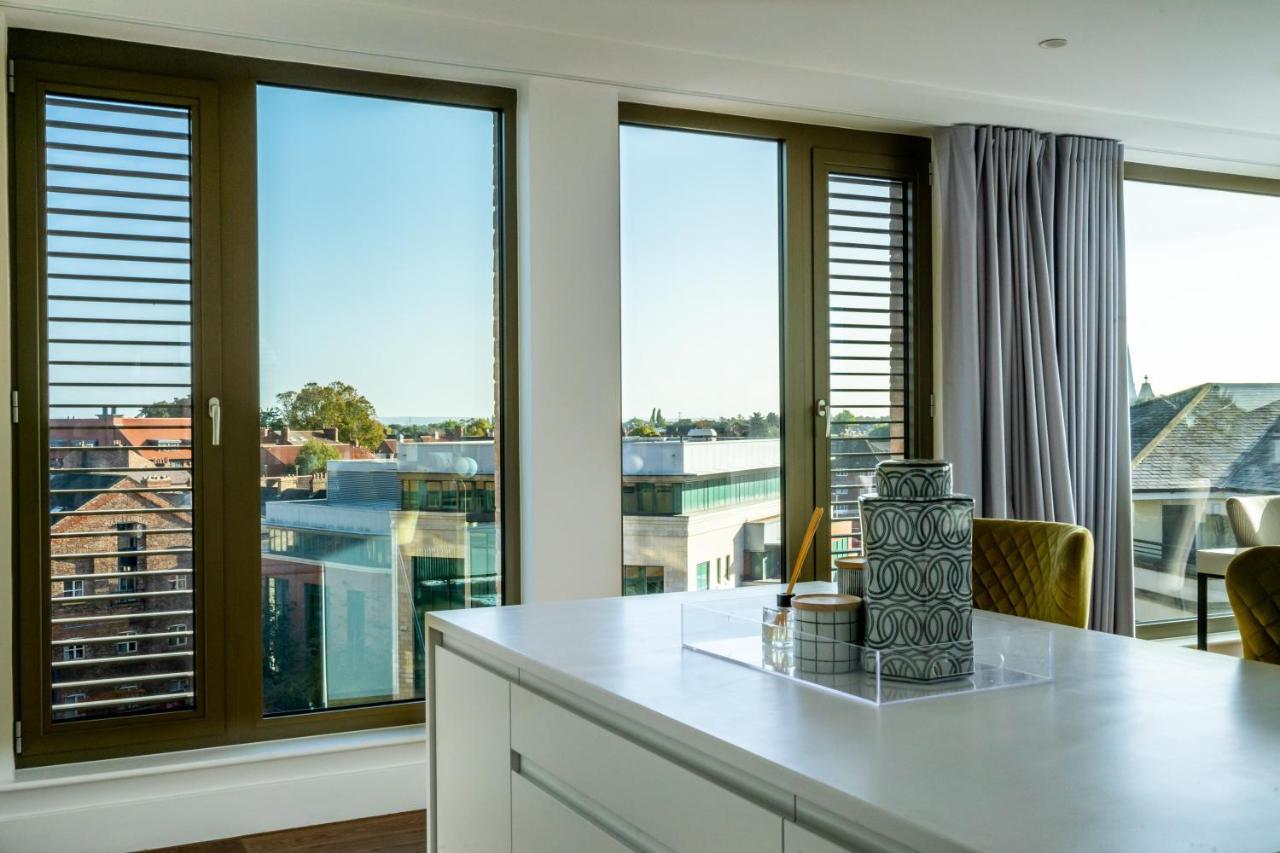 Appartamento Skyview Retreat @ Ryedale House York Esterno foto